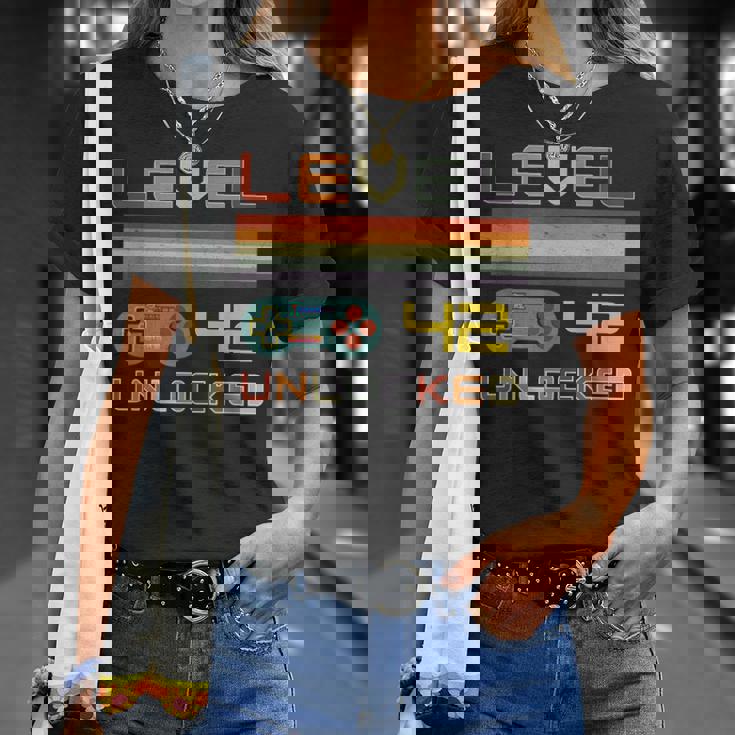 レベル42 アンロック ゲーマー 42歳の誕生日 Tシャツ 彼女への贈り物