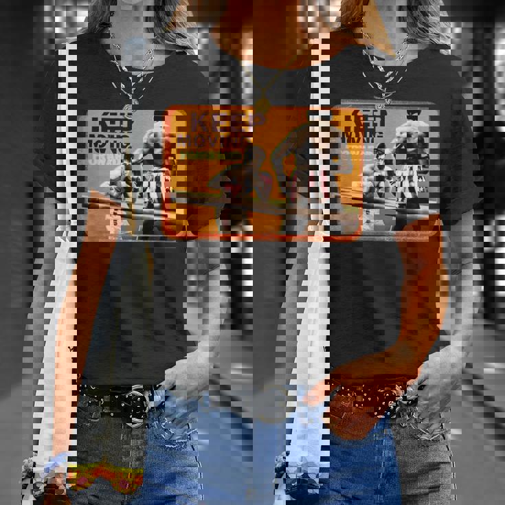 ロッキーキープ・ムービング・フォード・アポロ・ファイト Tシャツ 彼女への贈り物
