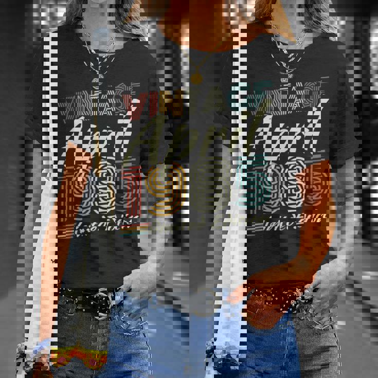 ヴィンテージ 1985年4月 40歳の誕生日プレゼント 男性 女性 Tシャツ 彼女への贈り物