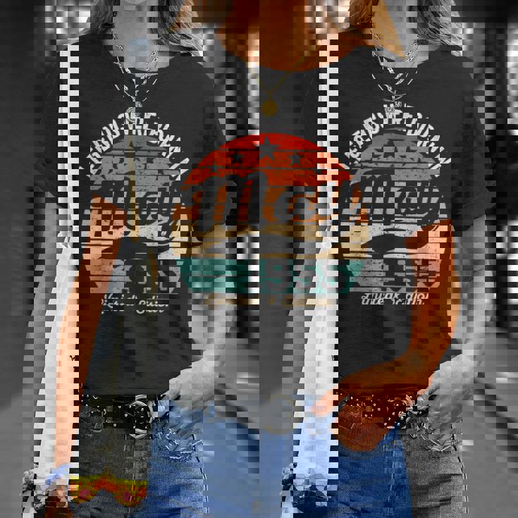 ヴィンテージ70歳の誕生日の伝説は1955年5月に誕生しました。 Tシャツ 彼女への贈り物