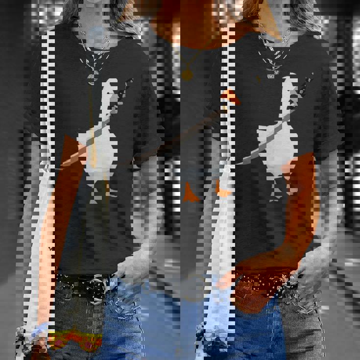 刀を持ったアヒルと剣を持つアヒル 刀包丁 ガチョウ Tシャツ 彼女への贈り物