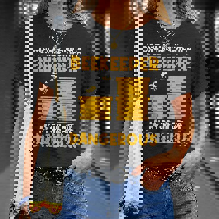 収穫養蜂家 これらを植えてミツバチを救いましょう Tシャツ 彼女への贈り物