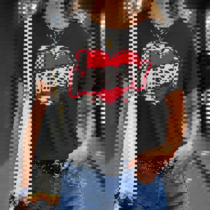 名前入り Missy I Love Missy Tシャツ 彼女への贈り物