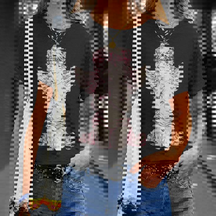 天使の羽を持つ膝の上の美的天使を祈る Tシャツ 彼女への贈り物