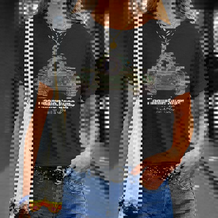 天安門スクエア民主主党抗議 64 1989年6月4日 戦車男 Tシャツ 彼女への贈り物