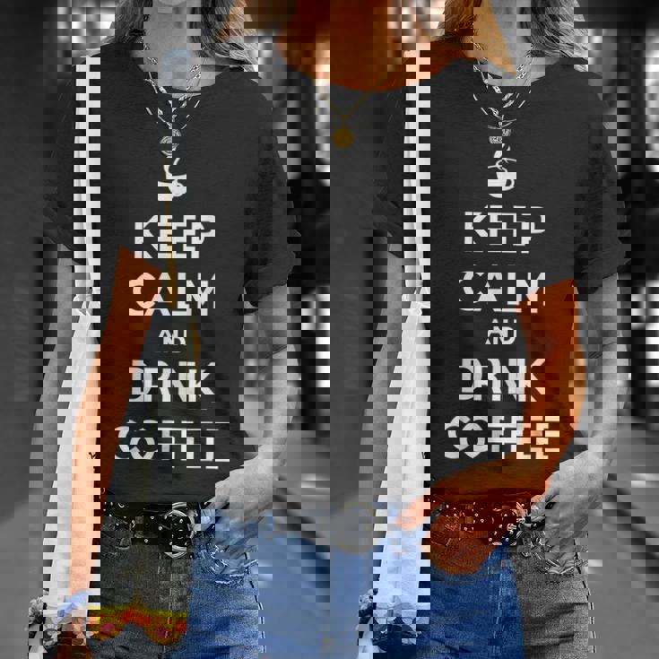 平静を保ち コーヒーを飲む Keep Calm And Drink Coffee Tシャツ 彼女への贈り物