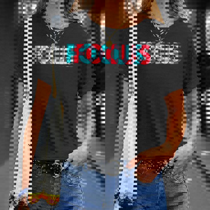 楽しいフォーカスデザイン 錯覚トリッピー Tシャツ 彼女への贈り物