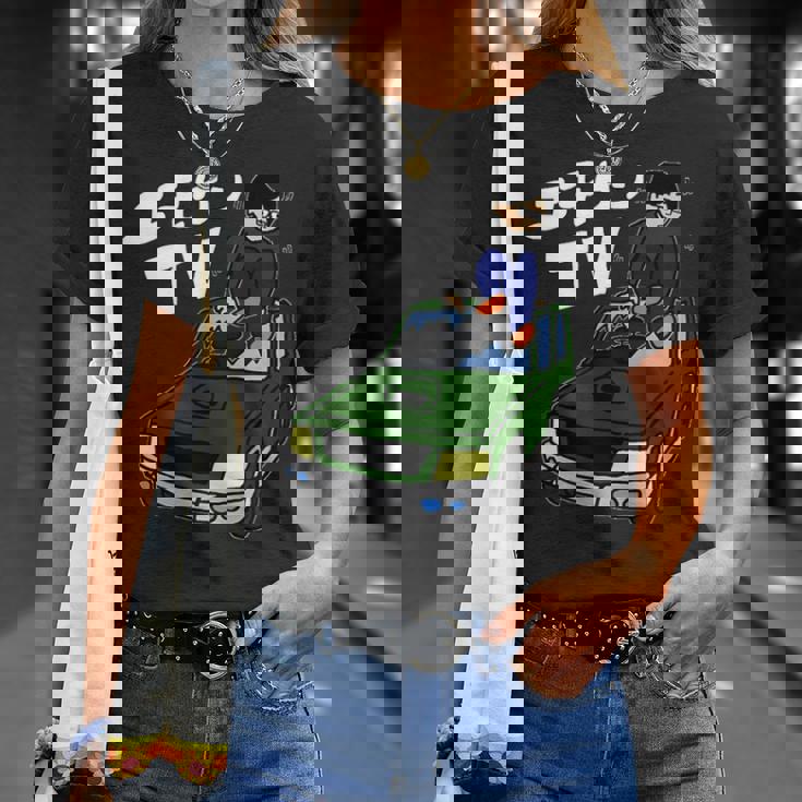 横転した車の屋根を板金するようす Tシャツ 彼女への贈り物