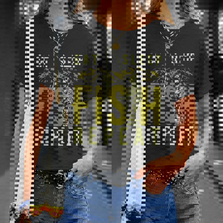 漁師のために睡眠魚を繰り返し面白い引用を食べる Tシャツ 彼女への贈り物