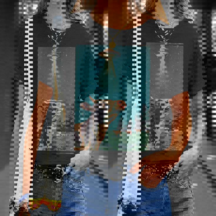 牛とufo ヴィンテージ 面白い アート レトロ グラフィック Tシャツ 彼女への贈り物