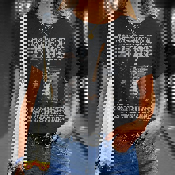 犬好き ギター ミュージシャン ペット 犬 演奏 ギター 面白い Tシャツ 彼女への贈り物