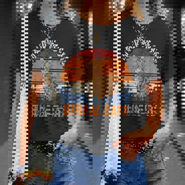 猫-ベンガル猫 Tシャツ 彼女への贈り物