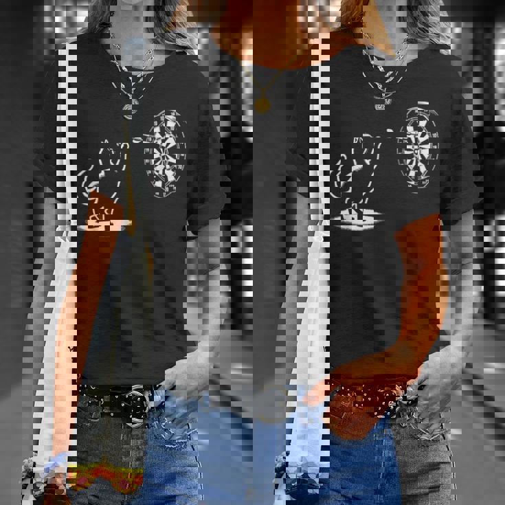 猫 遊び ダーツ 面白い 猫好き 子猫 ダーツプレーヤー Tシャツ 彼女への贈り物