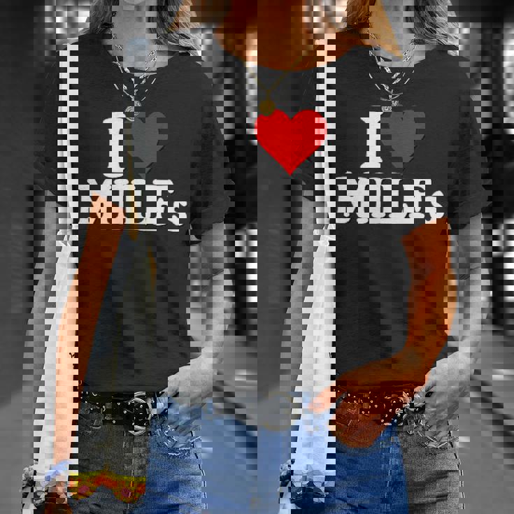 私は熟女が大好きです熟女が大好きです Tシャツ 彼女への贈り物