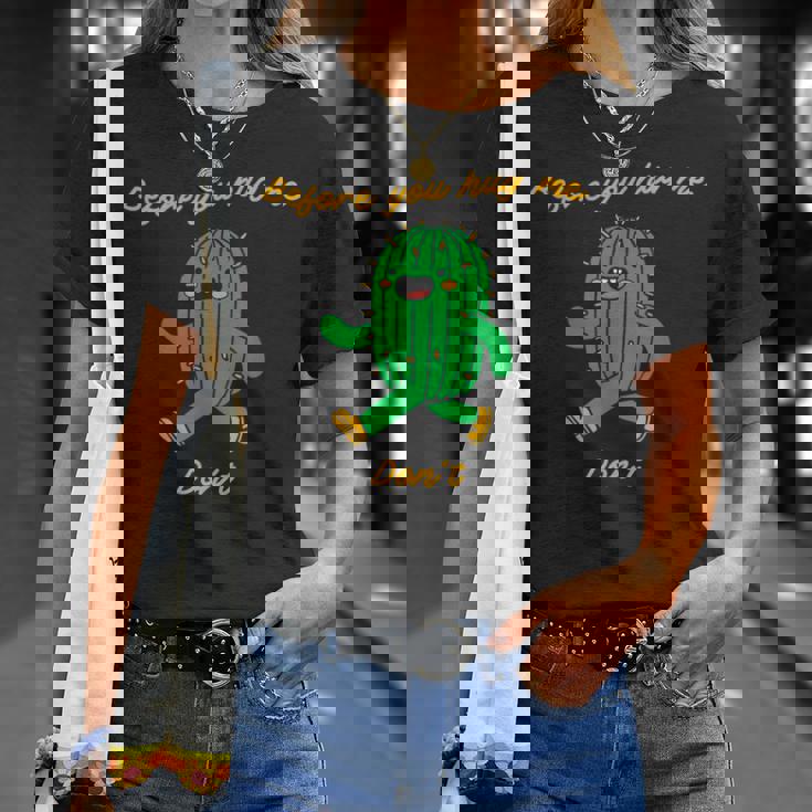 私を抱きしめる前にしないでください Tシャツ 彼女への贈り物