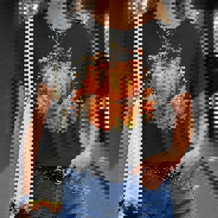 秋の花とカボチャ Tシャツ 彼女への贈り物