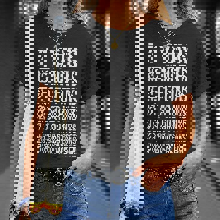 素晴らしい71歳の誕生日ギフト 面白い71歳の誕生日 Tシャツ 彼女への贈り物