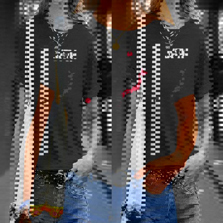 縦型日本国旗、文字「Japan」&シルエットマップ Tシャツ 彼女への贈り物