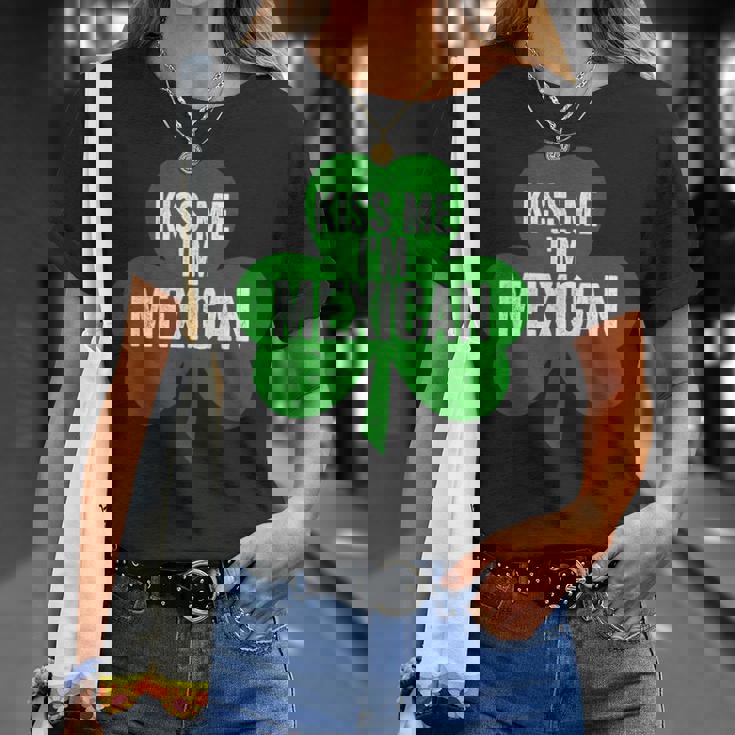 聖パトリックデー 面白いギフト Kiss Me I'm Mexican Tシャツ 彼女への贈り物