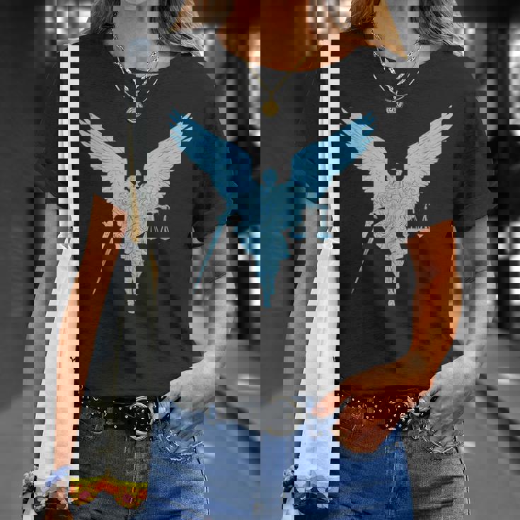 聖ミカエル正義の大天使戦士。キリスト教の信仰 Tシャツ 彼女への贈り物