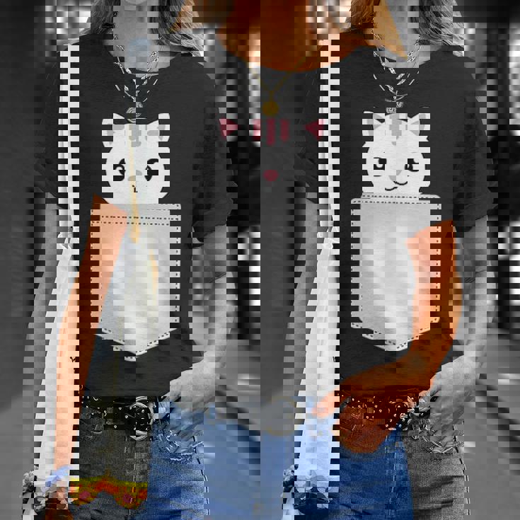 胸ポケットの猫 Tシャツ 彼女への贈り物
