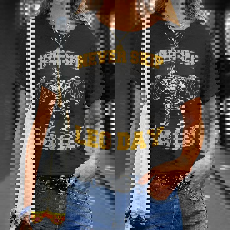 脚の日をスキップすることはありません 面白いワークアウト ジム メンズ ボディビル Tシャツ 彼女への贈り物