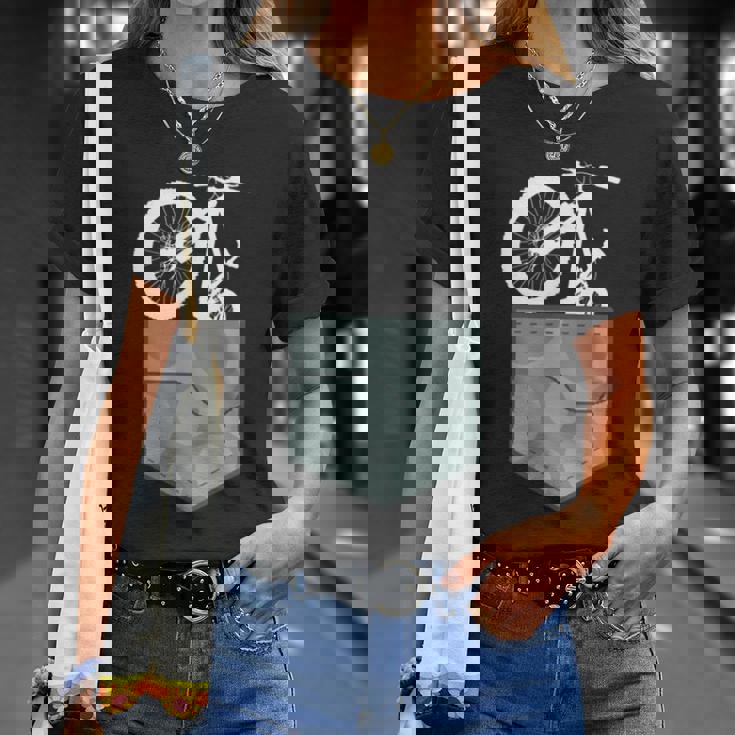 自転車チェストポケットバッグ 迷彩柄 マウンテンバイクギフト Tシャツ 彼女への贈り物