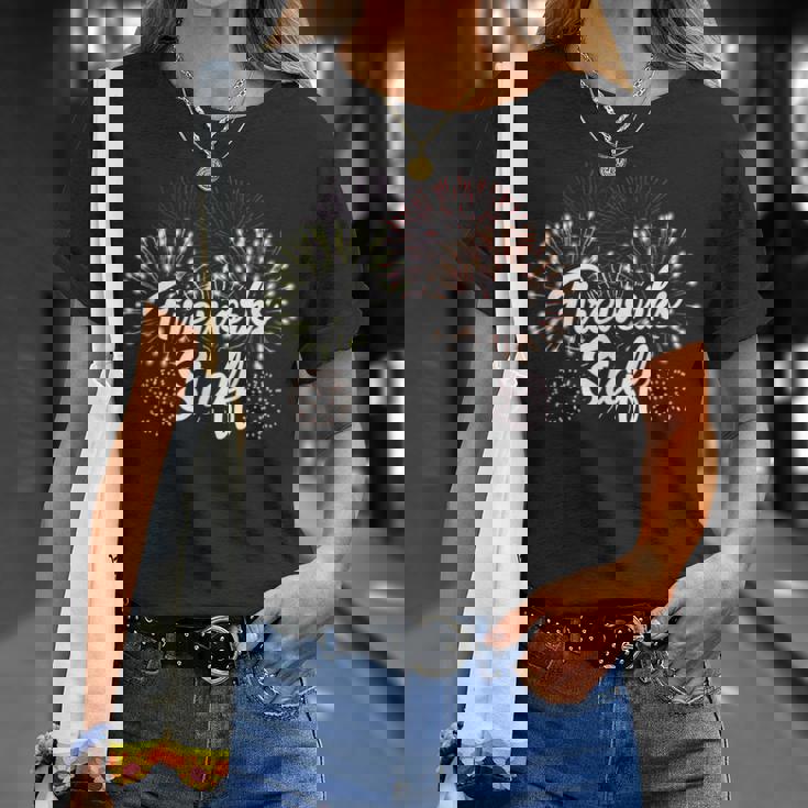 花火スタッフ 爆発の後ろに留まる花火 Tシャツ 彼女への贈り物