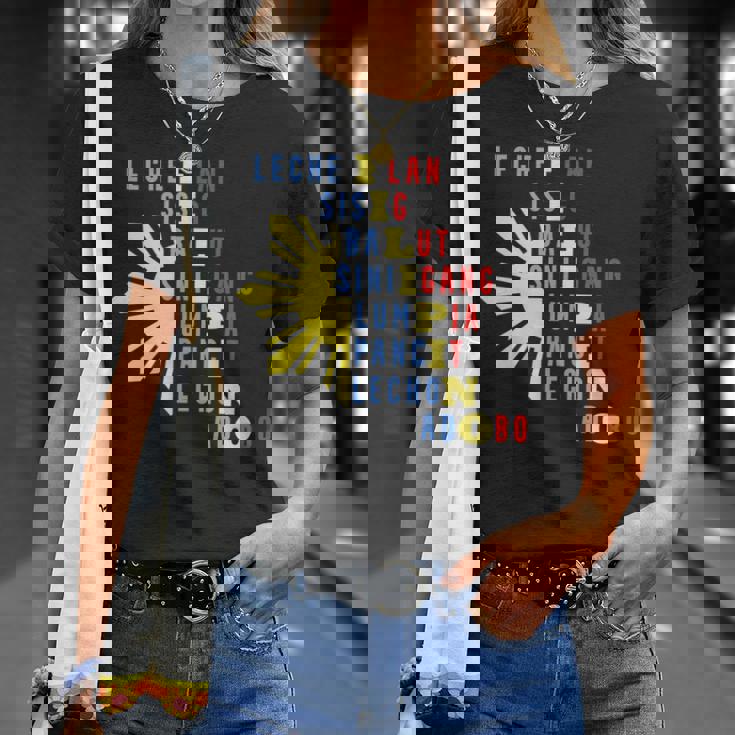 誇り高いフィリピン人のための有名な食べ物 フィリピンのデザイン Tシャツ 彼女への贈り物