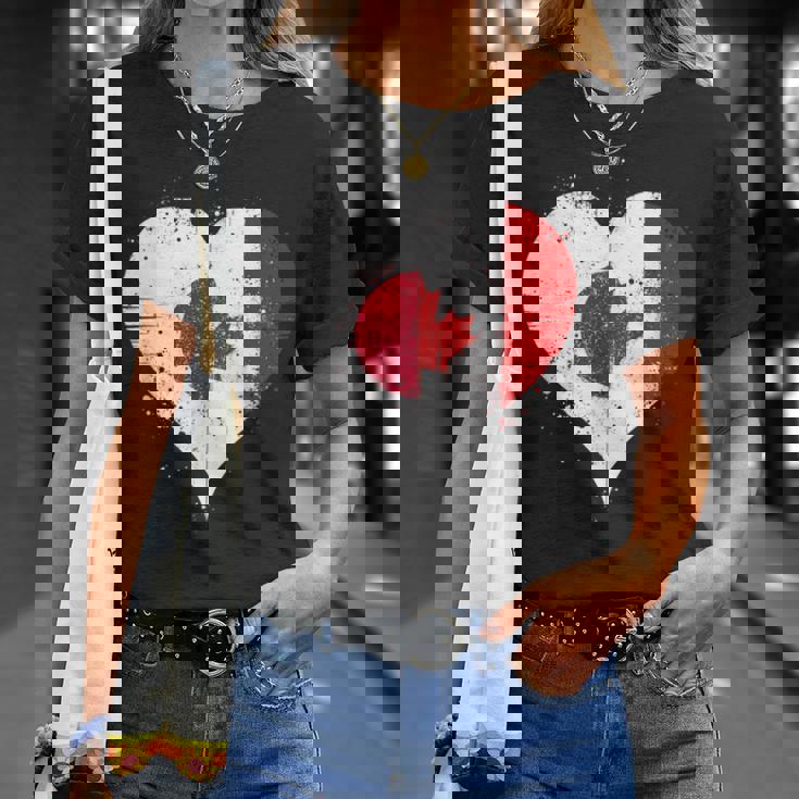 誇り高き日系カナダ人を想うビンテージスタイルのクールなカナダ国旗と日本国旗 Tシャツ 彼女への贈り物