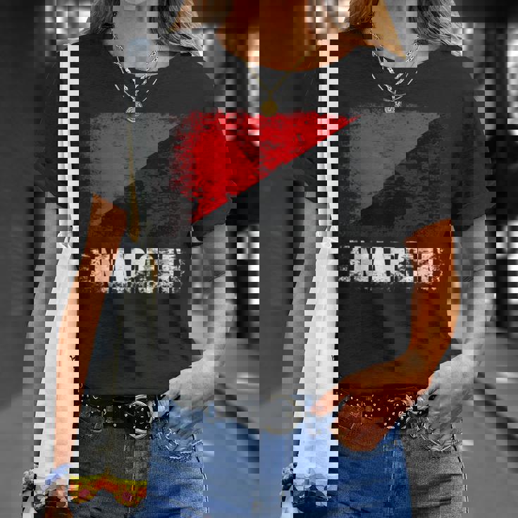 赤黒アナーキーフラッグtシャツ Tシャツ 彼女への贈り物