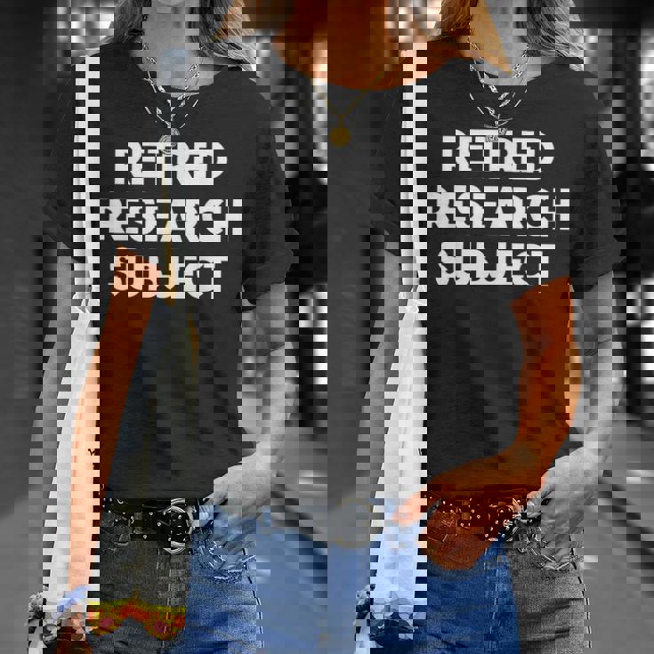 退職研究科 Tシャツ 彼女への贈り物