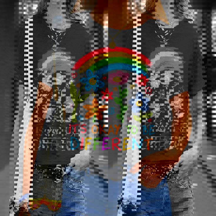 違う虹の花でも大丈夫 Tシャツ 彼女への贈り物