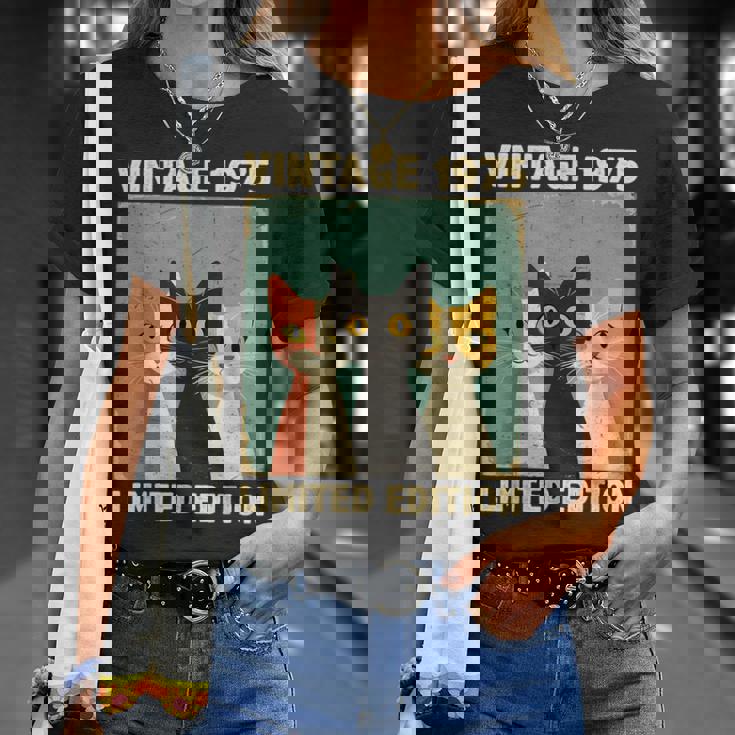面白い 50歳 ギフト ヴィンテージ 1975 猫好き 50歳の誕生日 Tシャツ 彼女への贈り物