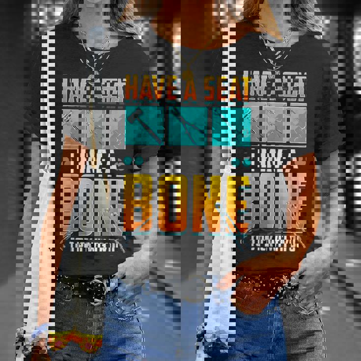 面白い 整形外科 医師 骨 整形外科 Tシャツ 彼女への贈り物