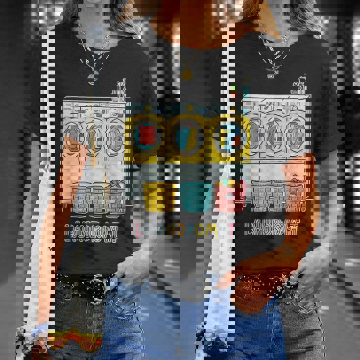 鮮やかでカラフルなコインランドリーテーマ カジュアル Tシャツ 彼女への贈り物