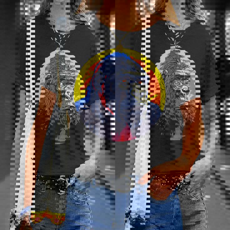 鮮やかなゴリラのイラスト、大胆な色。 Tシャツ 彼女への贈り物