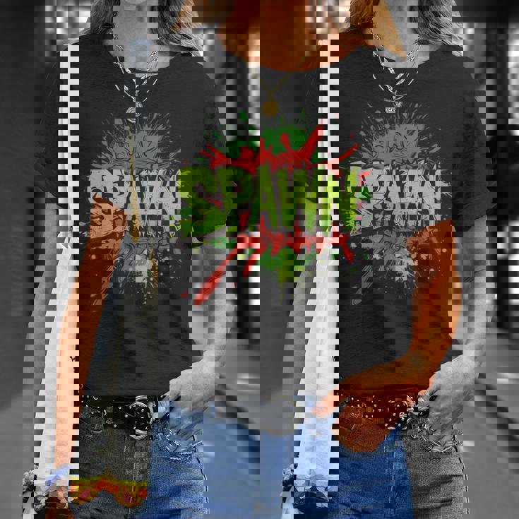 鮮やかな色とクールなスポーンステートメントコスチューム。 Tシャツ 彼女への贈り物