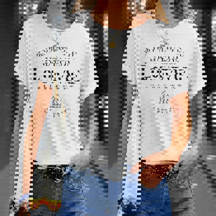 1793年創業のルーヴル美術館の財産 Tシャツ 彼女への贈り物