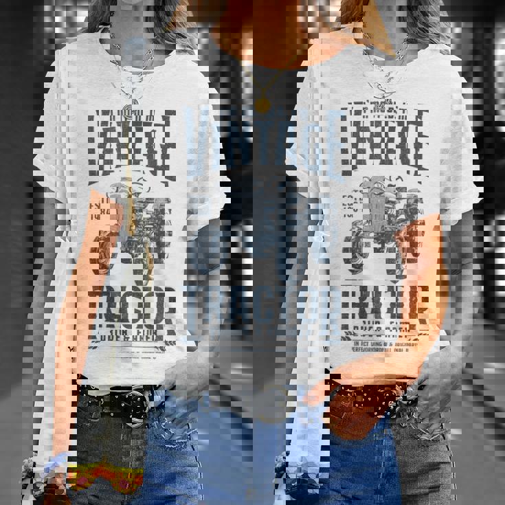 1984 年生まれのビンテージ トラクター ファーマーの誕生日 Tシャツ 彼女への贈り物