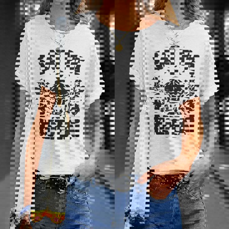 Eat Pie Repeat 面白い感謝祭のユーモア Tシャツ 彼女への贈り物