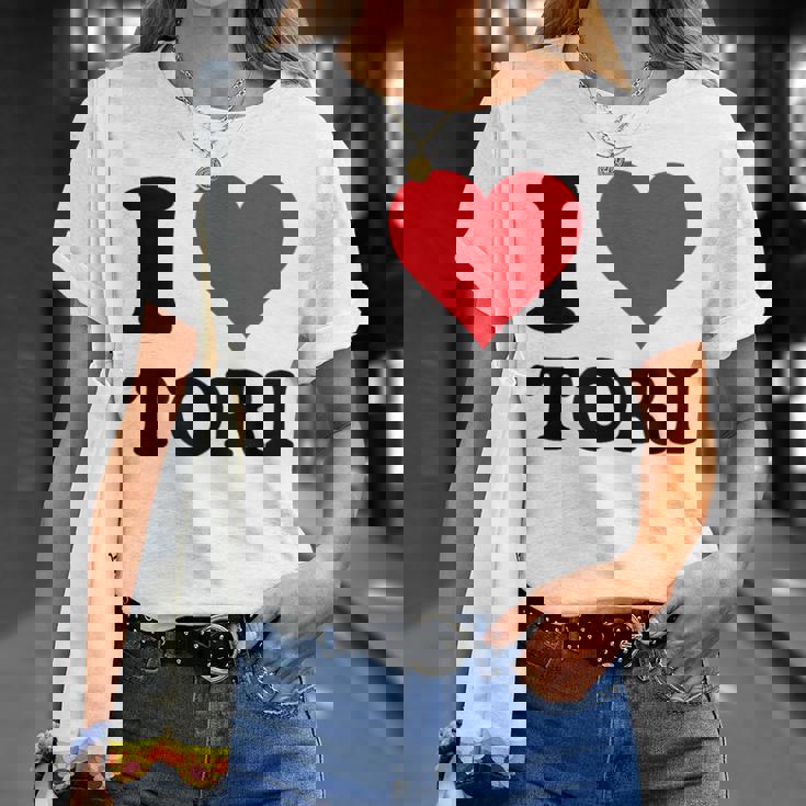 I Heart Tori ファーストネーム I Love パーソナライズ Tシャツ 彼女への贈り物