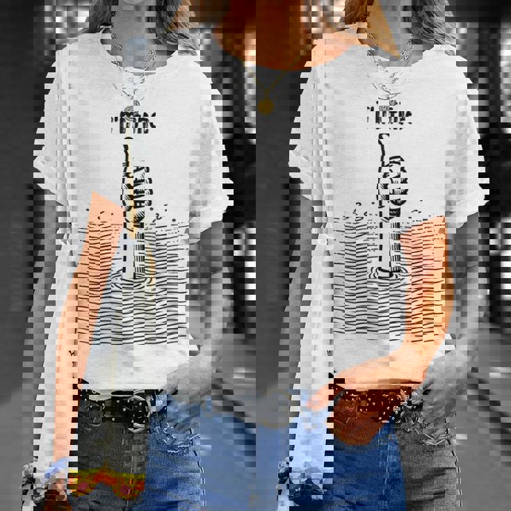 I'm Fine Thumbs Drowning Up メンズ レディース 皮肉なユーモア ジョーク Tシャツ 彼女への贈り物