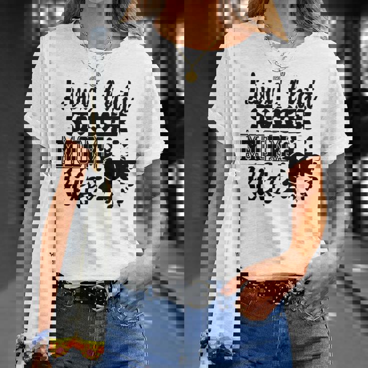 Livin' Thatoccer Mom Life ファニースポーツ 母の日 長袖tシャツ Tシャツ 彼女への贈り物