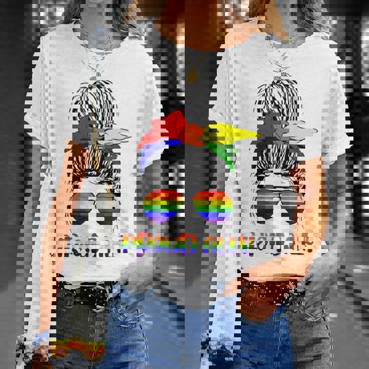 Messy Bun Proud Ally Pride Flag Love Lgbt レインボー サングラス Tシャツ 彼女への贈り物