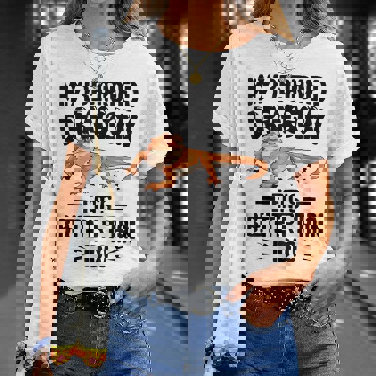 My Bearded Dragon Eats Better Than I Do トカゲ爬虫類 Tシャツ 彼女への贈り物