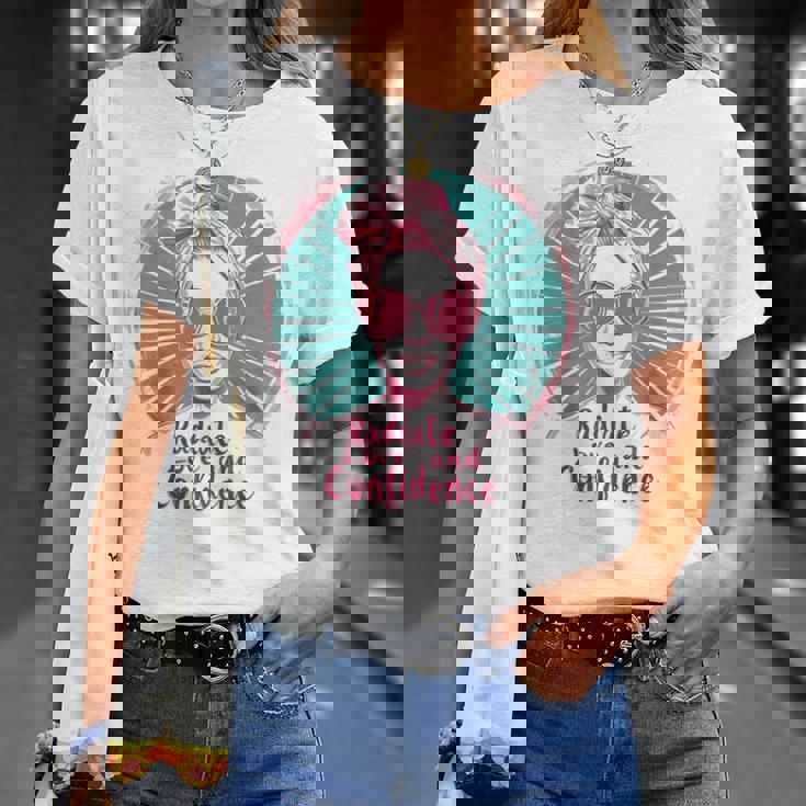 Radiate Love And Confidence Body Positive レトロ ポップアート Tシャツ 彼女への贈り物