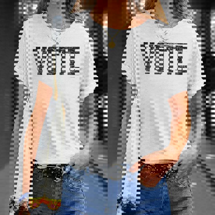 Vote レディース メンズ アンティーク調テキスト 2024 選挙 Tシャツ 彼女への贈り物