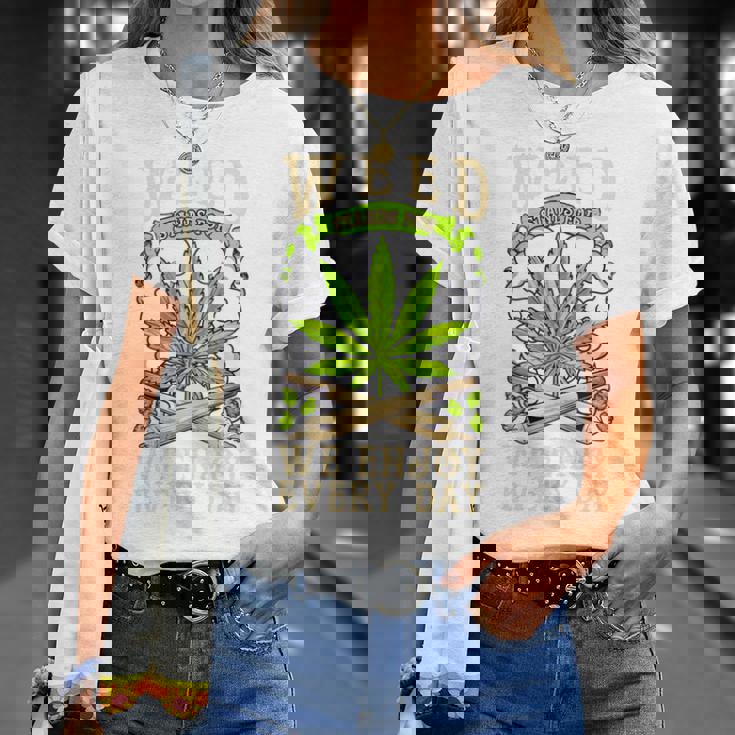 Weed We Enjoy Every Day Tシャツ 彼女への贈り物