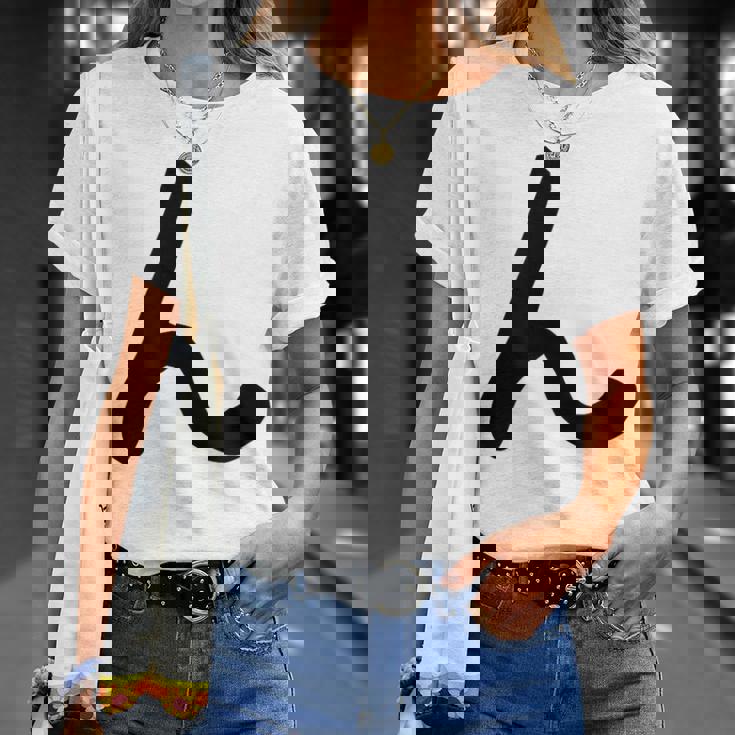 【ん】ひらがな 一文字 可愛い 日本語 面白い おもしろ ネタ 筆文字 平仮名 五十音 文字 かっこいい ウケ狙い 毛筆 Tシャツ 彼女への贈り物